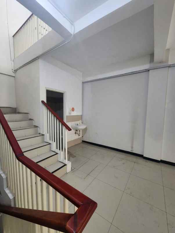 disewakan ruko section one rungkut industri