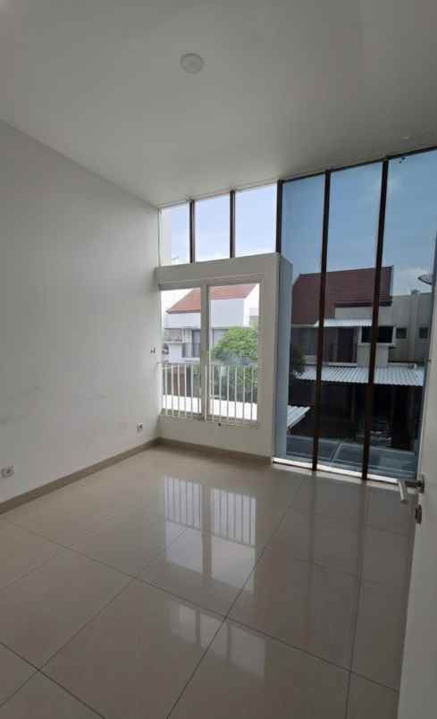 disewakan rumah cluster zebina jgc jakarta