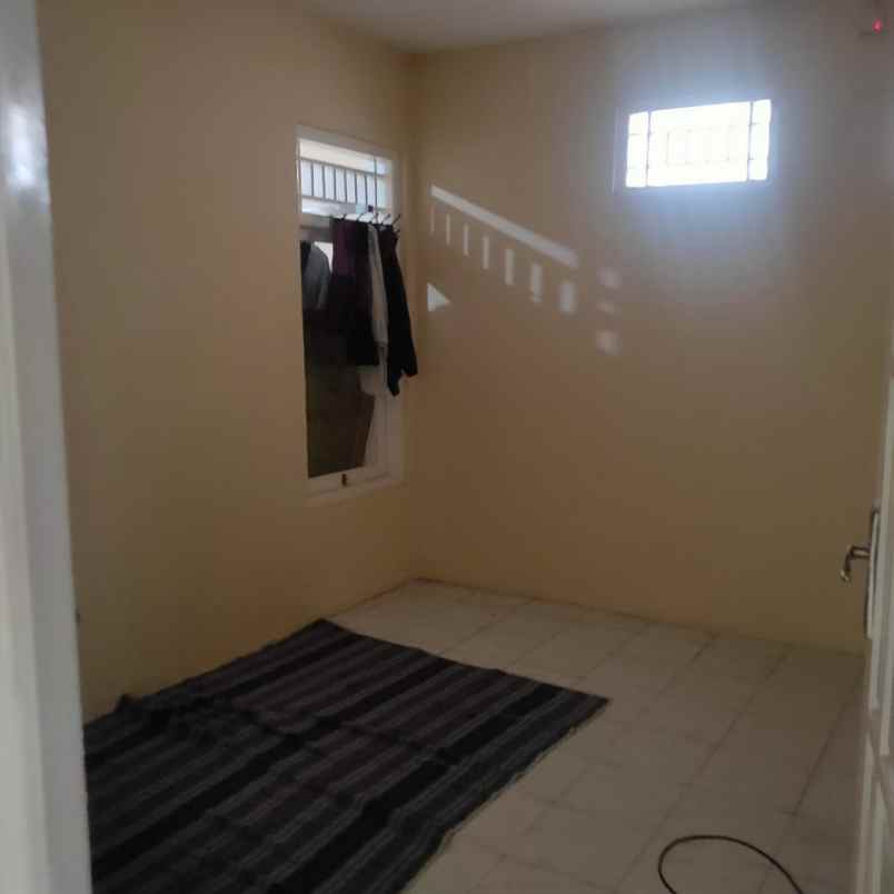 disewakan rumah duren sawit