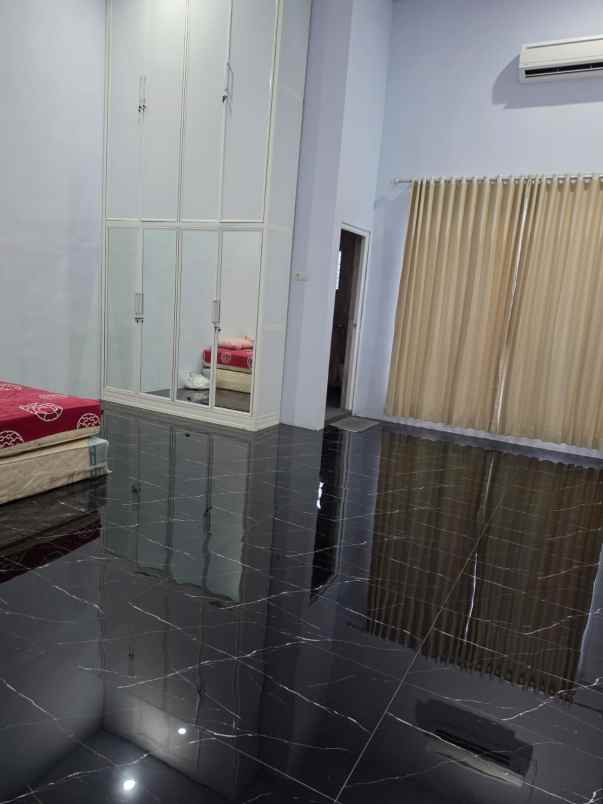 disewakan rumah jalan simpang darmo permai