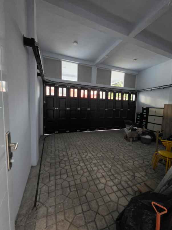 disewakan rumah jalan simpang darmo permai