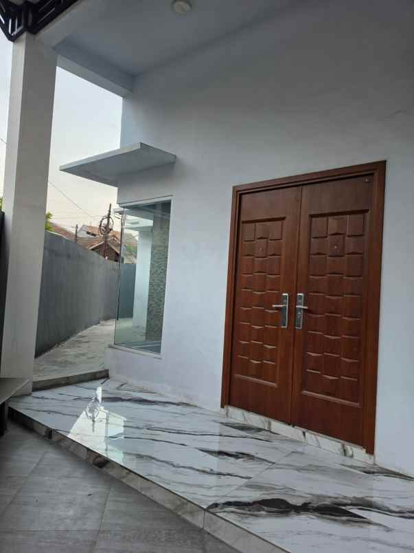 disewakan rumah jalan simpang darmo permai
