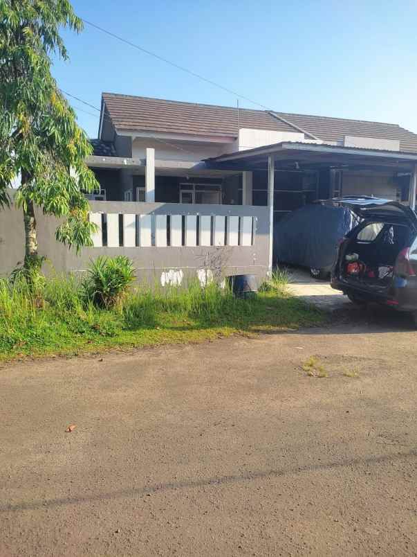 disewakan rumah jl kh ahmad sya yani bukit