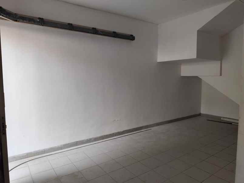 disewakan rumah kelapa gading