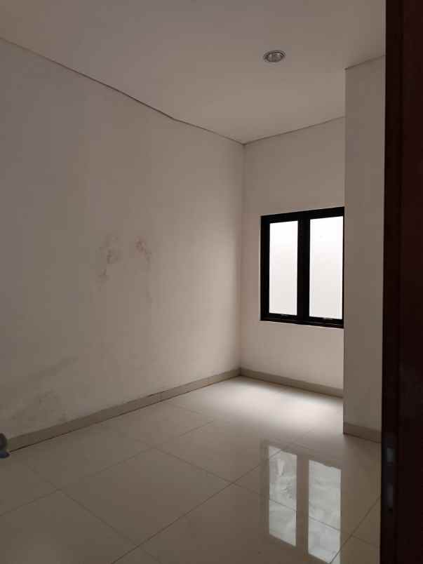 disewakan rumah kelapa gading