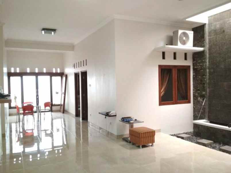 disewakan rumah kerten laweyan surakarta