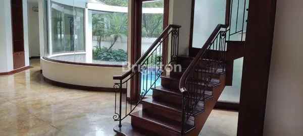 disewakan rumah komplek mentri patra