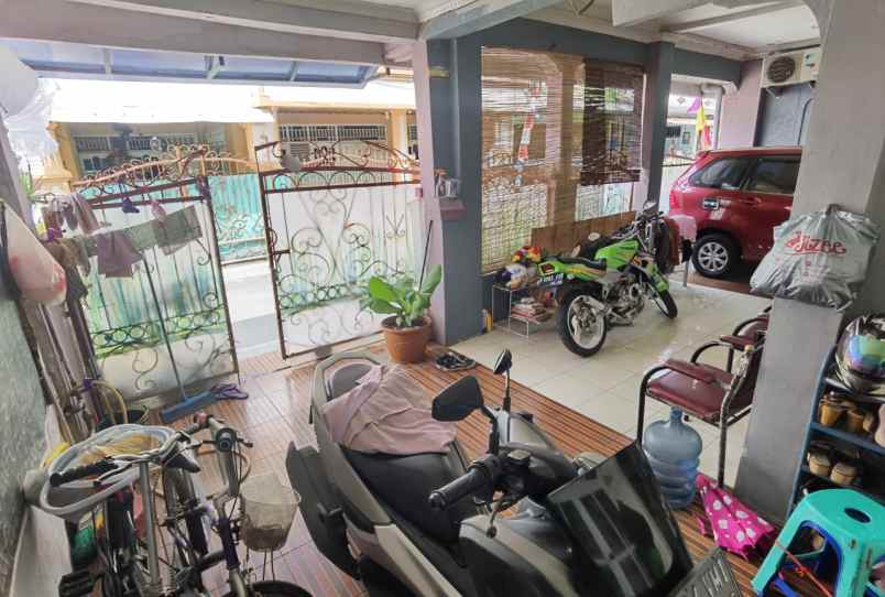 disewakan rumah komplek pinang indah