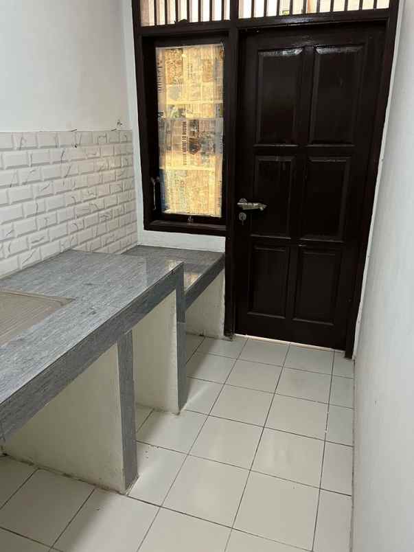 disewakan rumah lamongan