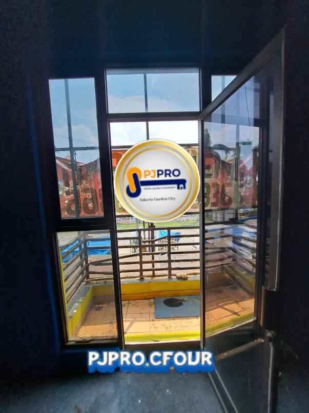 disewakan rumah ruko sewa 2 lantai di thb