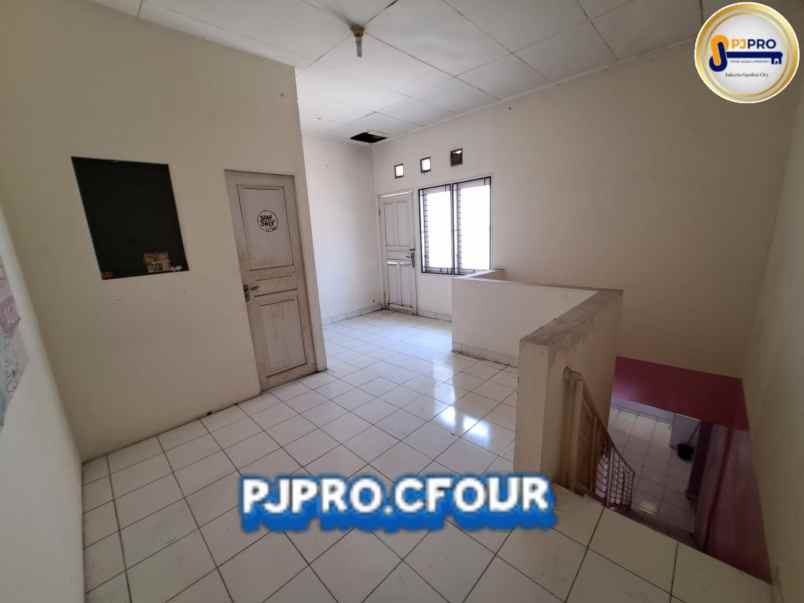 disewakan rumah ruko sewa 2 lantai di thb