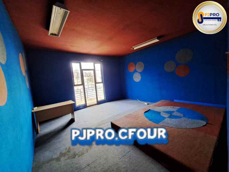 disewakan rumah ruko sewa 2 lantai di thb