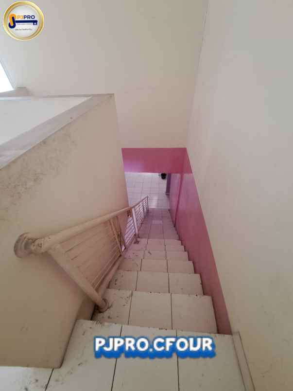 disewakan rumah ruko sewa 2 lantai di thb