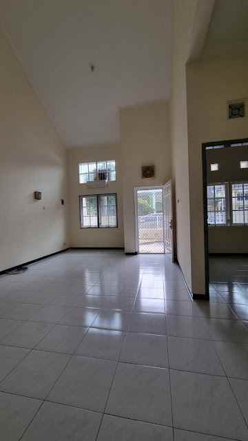 disewakan rumah taman pondok indah