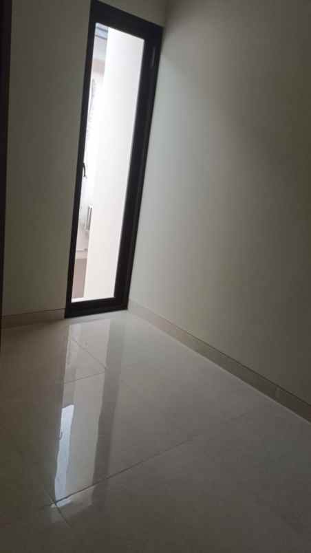 disewakan rumah waru