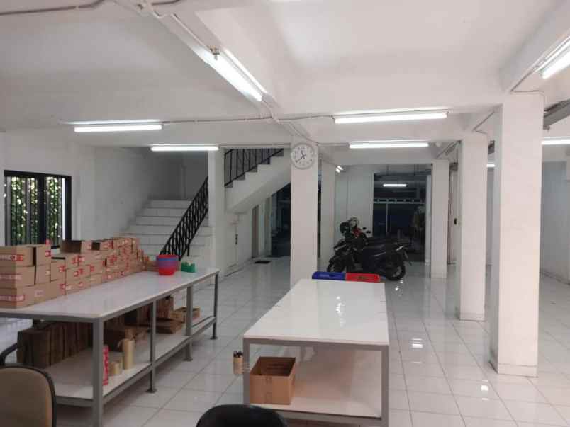 jual gudang kantor kerajinan jak bar