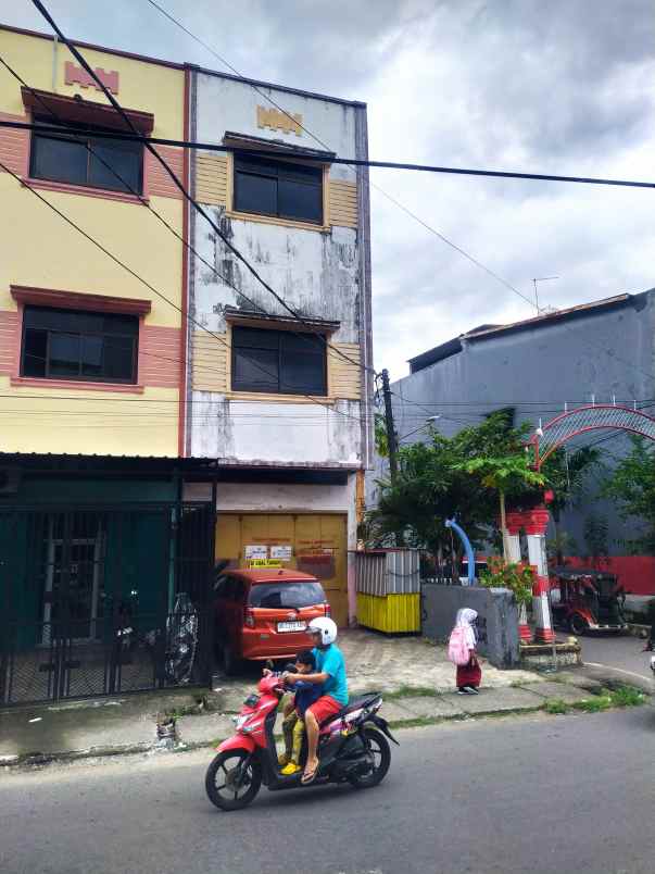 jual lelang ruko 3 lantai