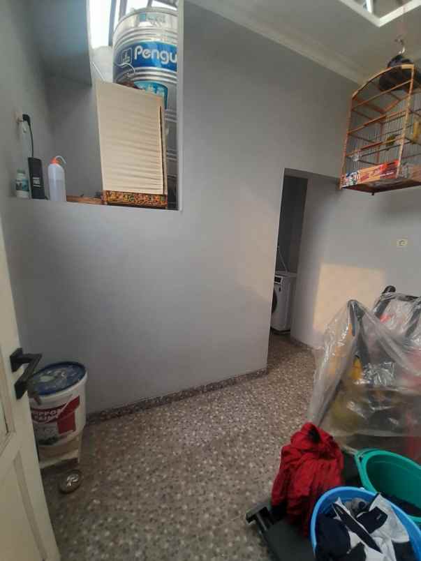 jual rumah dalam komplek di jatiwaringin