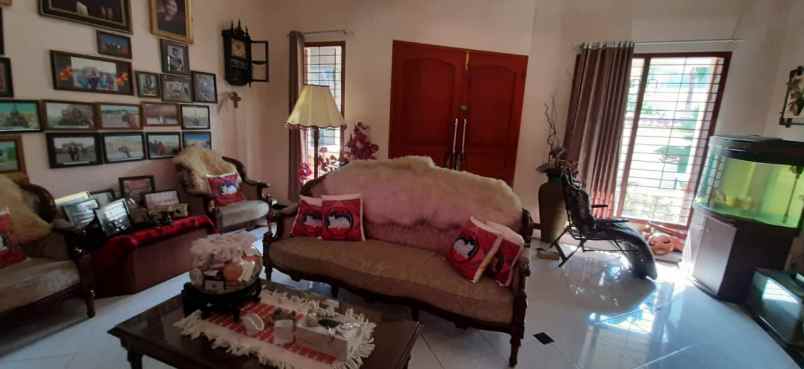 jual rumah jl prapen indah surabaya