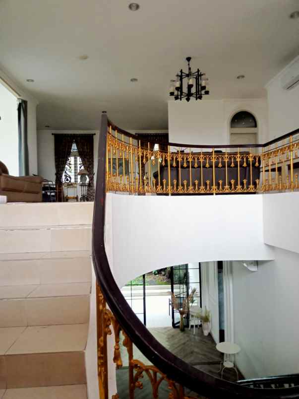 jual rumah kav dki meruya utara jak bar