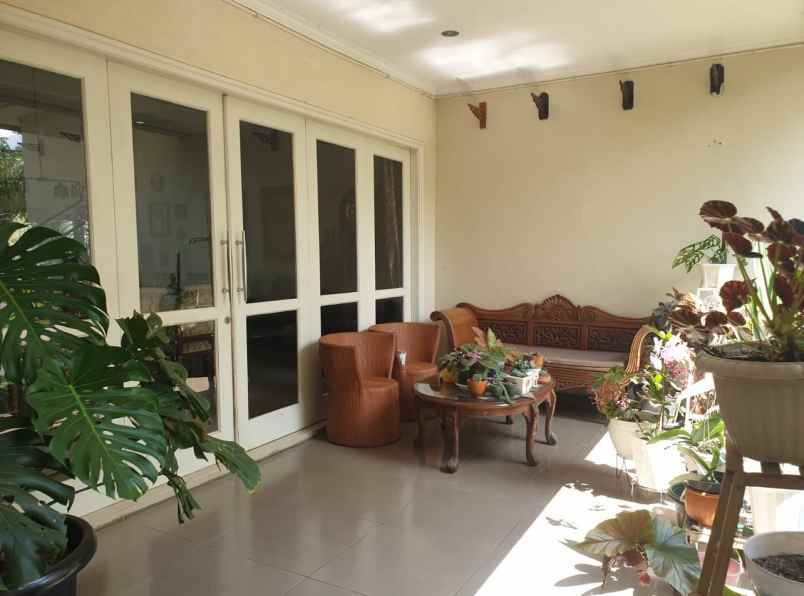 jual rumah mewah luas area villa puncak tidar malang