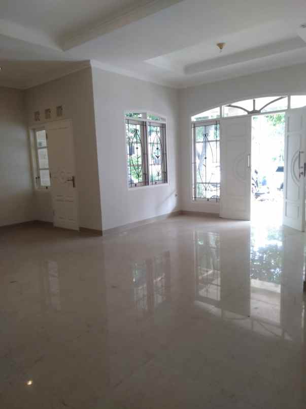 jual rumah siap huni kota wisata cibubur