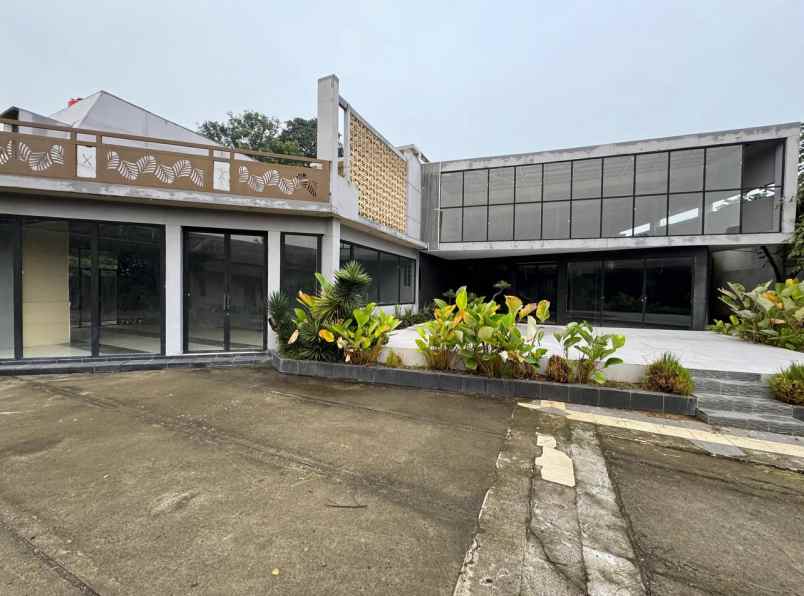 jual tempat usaha cocok untuk cate di raya