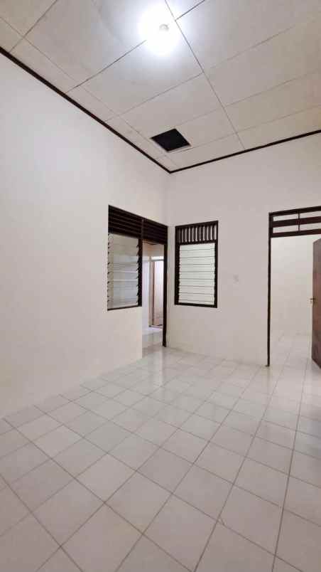 komplek walikota 1 lt uf agsahala