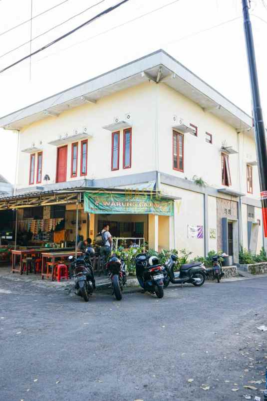 kost 14 kamar bonus tempat usaha 200 meter kampus uii