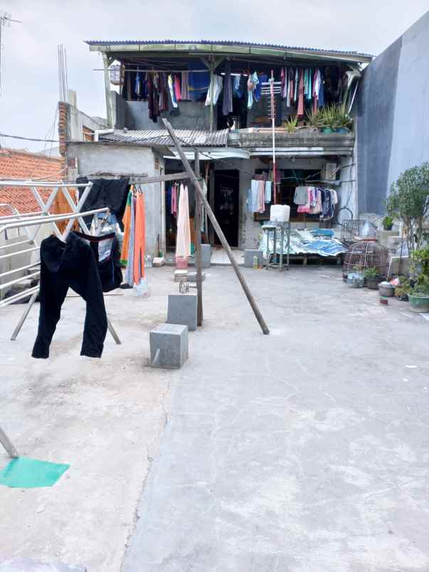 kost jl kemayoran tengah