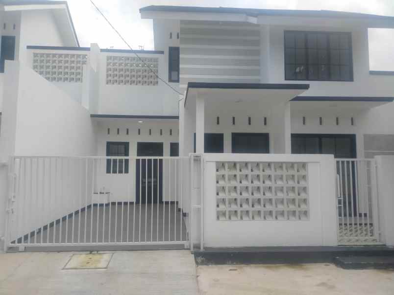 miliki rumah cakep dikota harapan indah bekasi c0119