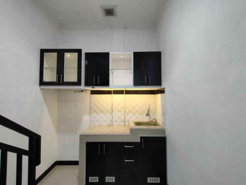 perumahan islami 2 lantai dekat exit tol sawangan shm