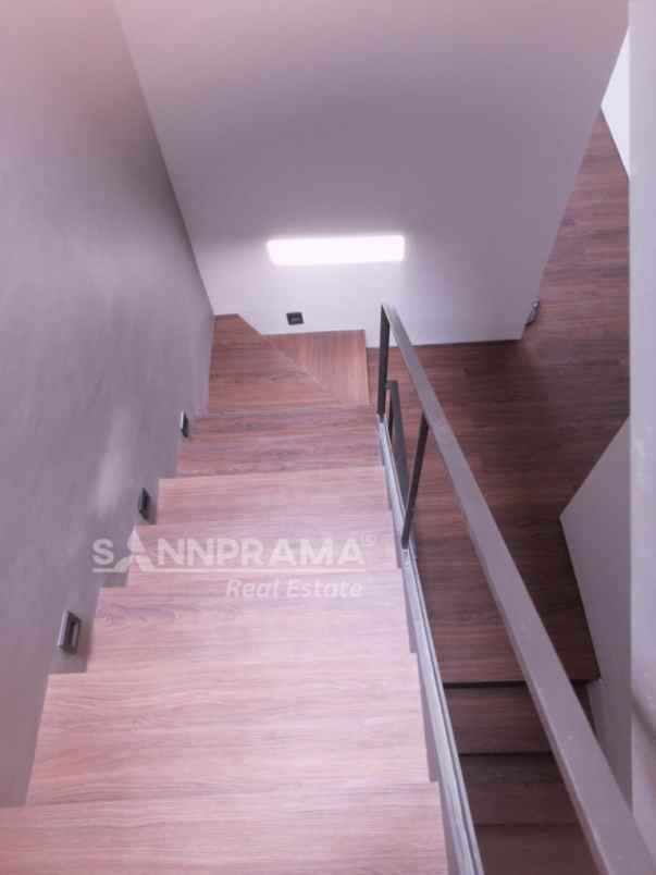 private townhouse pancoran mas dekat mall dtc iml