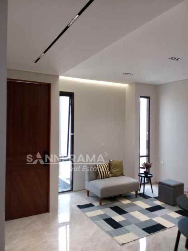 private townhouse pancoran mas dekat mall dtc iml