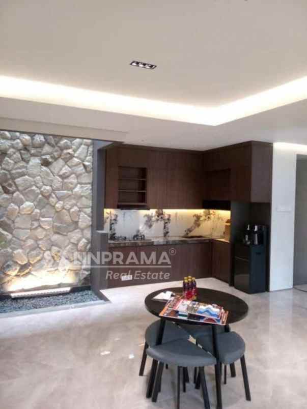 private townhouse pancoran mas dekat mall dtc iml