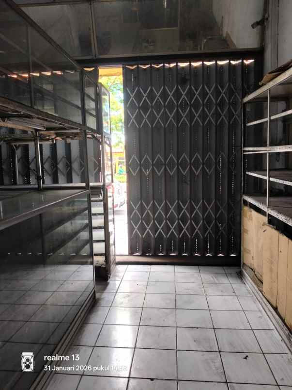 ruko 3 5 lantai lokasi nol jalan di surabaya pusat