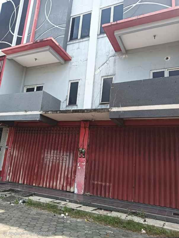 ruko 3 lantai siap huni di bangkalan madura