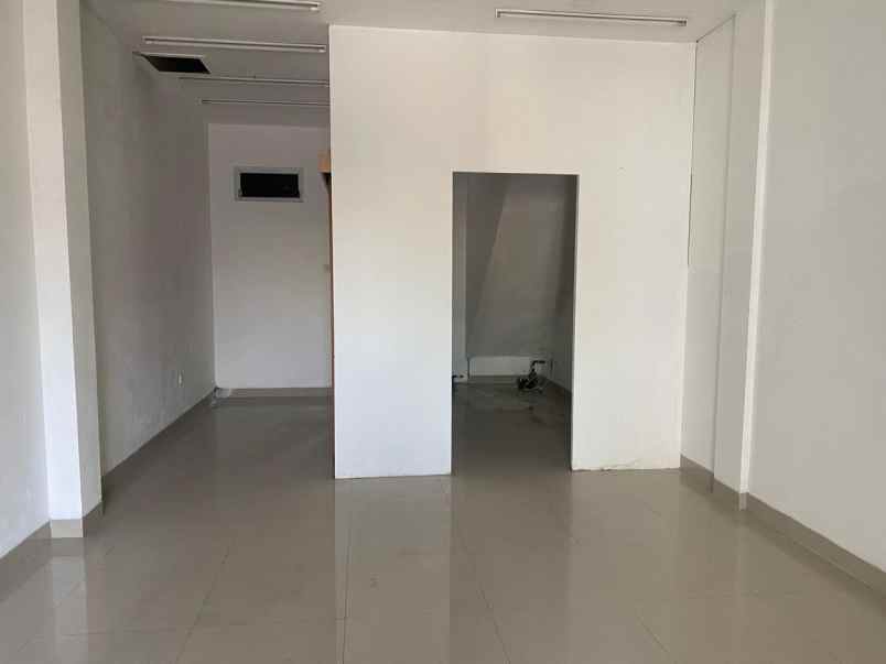 ruko di jalan jaya wijaya mojosongo solo