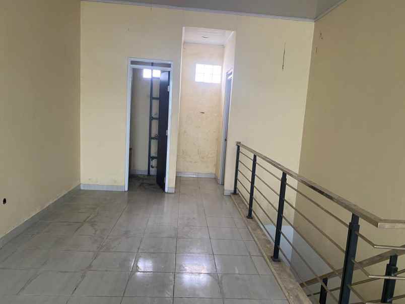 ruko di jalan jaya wijaya mojosongo solo