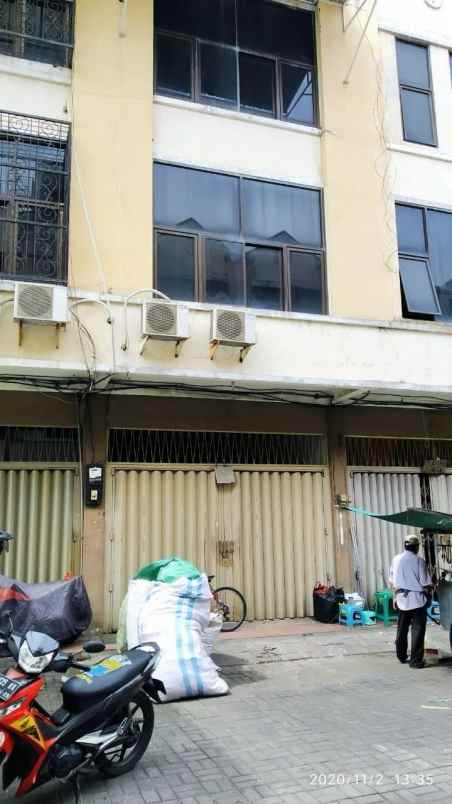 ruko mutiara dupak ruangan loss 4 lantai hadap selatan