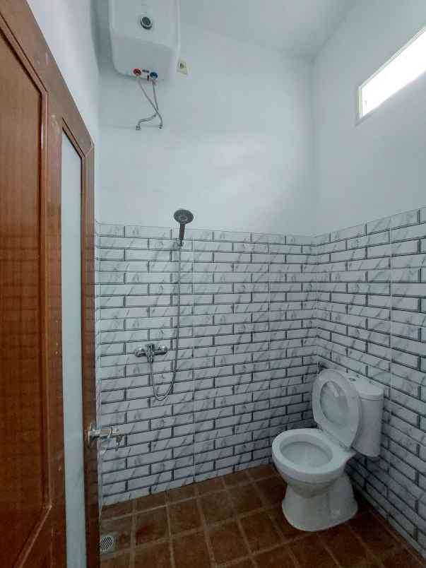 rumah 1 lantai dekat kampus poltekom malang