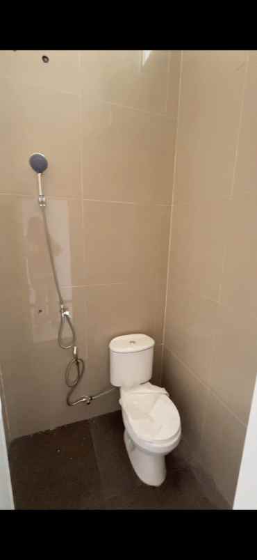 rumah 2 lantai 600 jutaan lokasi cemorokandang