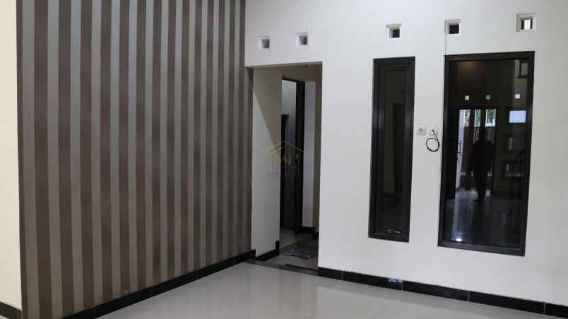 rumah 2 lantai dalam perumahan di kalasan sleman