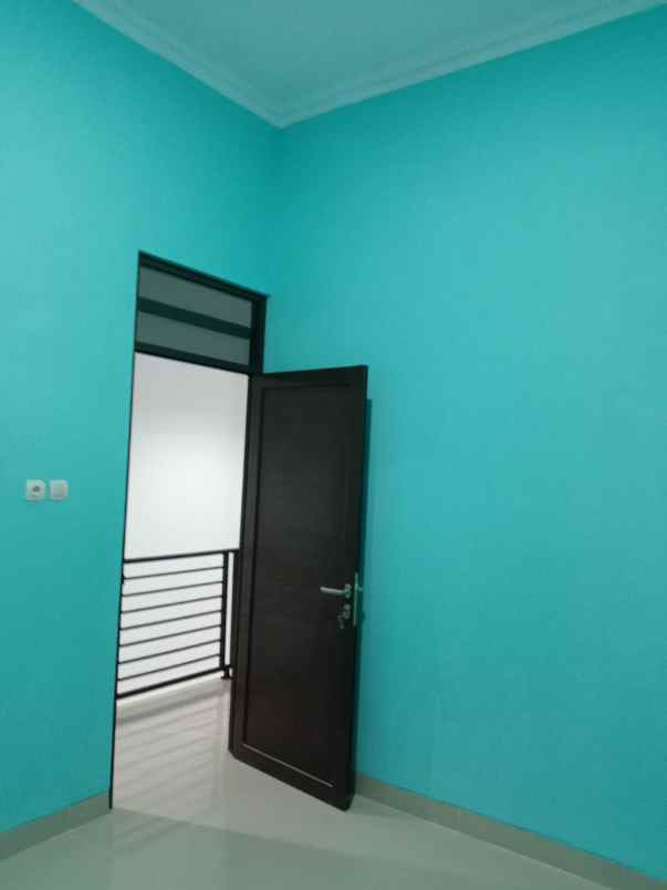 rumah 2 lantai murah di jatikramat kota bekasi