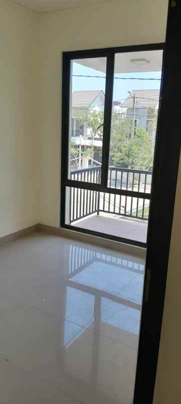 rumah 2 lt di green ara harapan indah bekasi