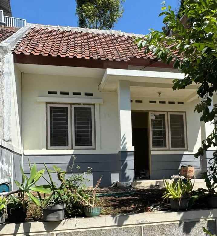 rumah 3 kamar siap huni cipageran kolmas cimahi