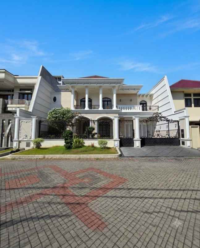 rumah araya strategis siap huni mewah