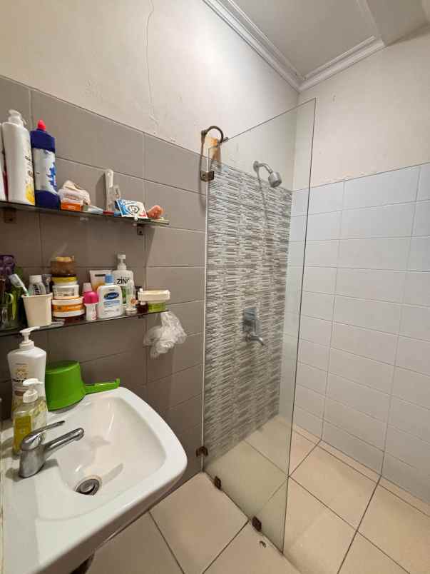 rumah asri dijual di dalam cluster di pamulang