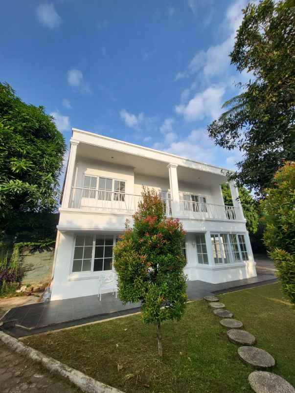 rumah baru dalam town house di cireunde