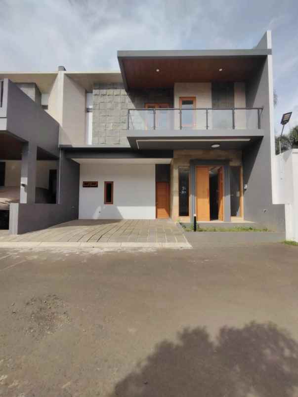 rumah baru modern house dalam townhouse siap huni